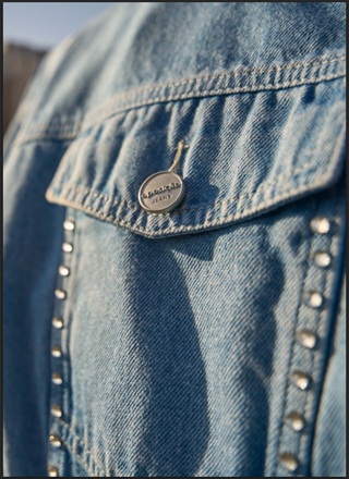 Detalhe bolso peças Oposição Jeans Estilista Juliana Hartk